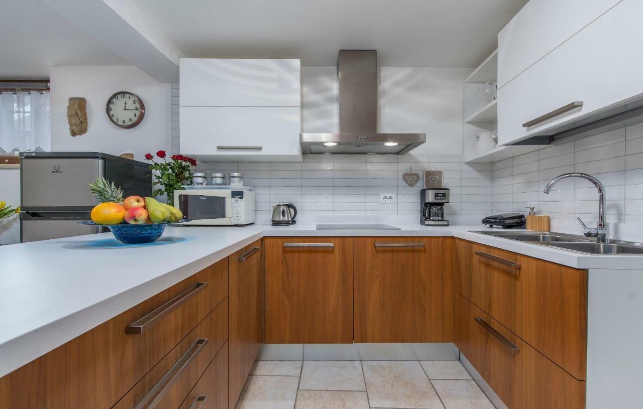 Apartment Claire Karšete Zewnętrze zdjęcie